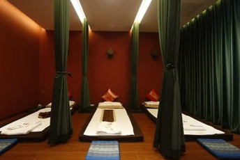 南京江宁泰式按摩的被动瑜伽：当身体被折叠成诗